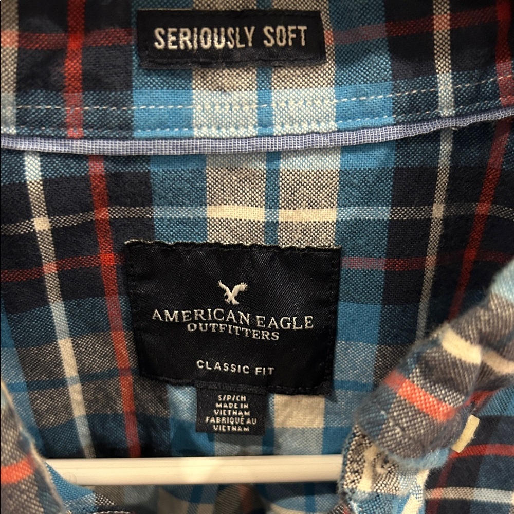 American Eagle Outfitters Men's Blue and Red Plaid Shirt - Picture 2 of 3